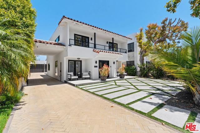 916 Santiago Ave, Long Beach, CA 90804