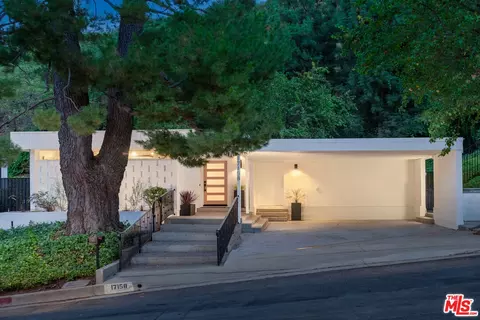 17158 Clemons Dr, Encino, CA 91436