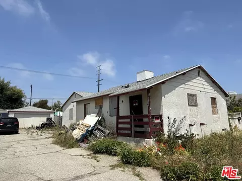 8331 Kittyhawk Ave, Los Angeles, CA 90045