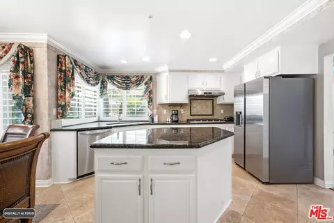 Kitchen - 14282 Rideout Ct, Fontana, CA 92336 photo 1 of 3