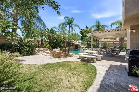 Exterior - 14282 Rideout Ct, Fontana, CA 92336 photo 4 of 7