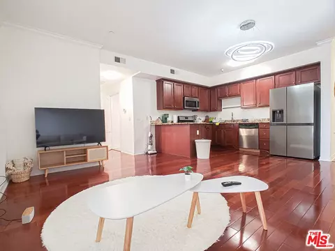 1025 Dewey Ave #205, Los Angeles, CA 90006