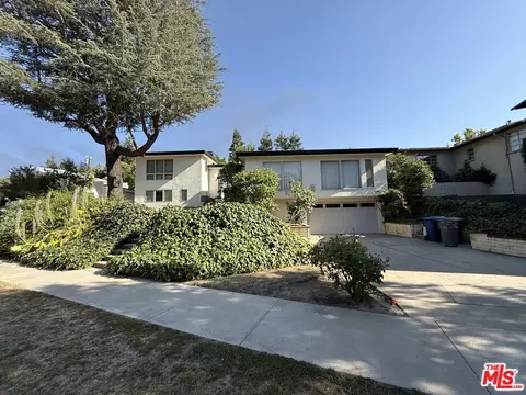 10344 Whipple St, Toluca Lake, CA 91602