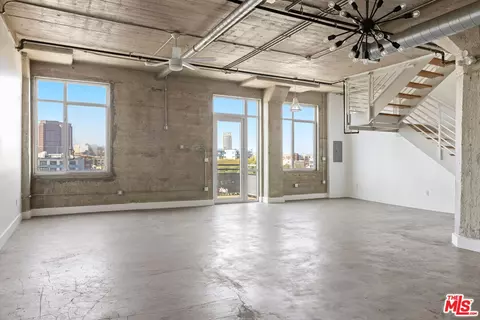 825 E 4th St #503, Los Angeles, CA 90013