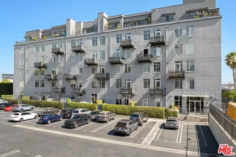 825 E 4th St #503, Los Angeles, CA 90013
