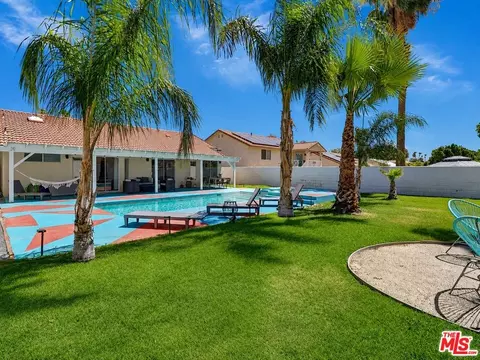 68725 Tachevah Dr, Cathedral City, CA 92234