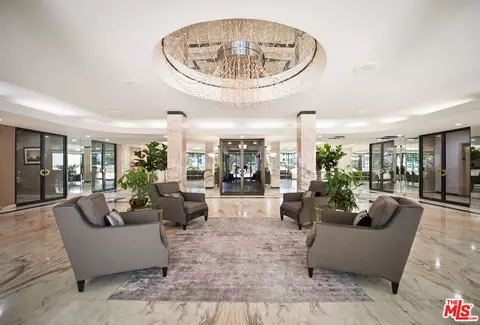 325 N Oakhurst Dr #405, Beverly Hills, CA 90210