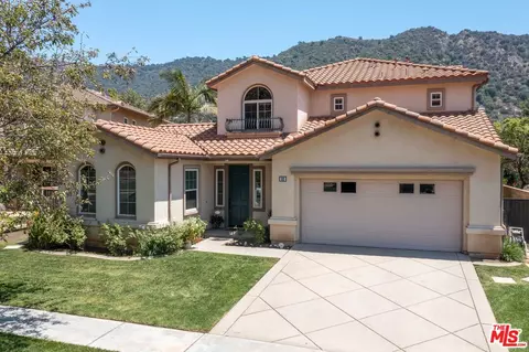 22 Moonridge Ct, Azusa, CA 91702
