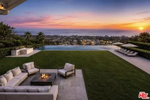 1373 Monument St, Pacific Palisades, CA 90272