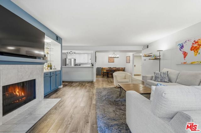 5440 Lindley Ave #206, Encino, CA 91316