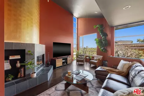 650 Pacific St #8, Santa Monica, CA 90405