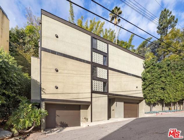 2641 Rinconia Dr, Los Angeles, CA 90068