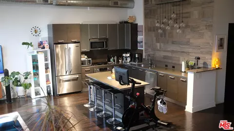 13320 Beach Ave #102, Marina Del Rey, CA 90292
