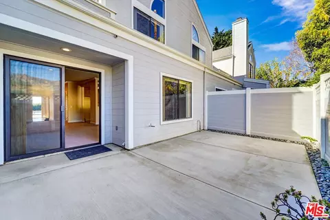 Exterior - 4501 Carpinteria Ave #C, Carpinteria, CA 93013 photo 5 of 10