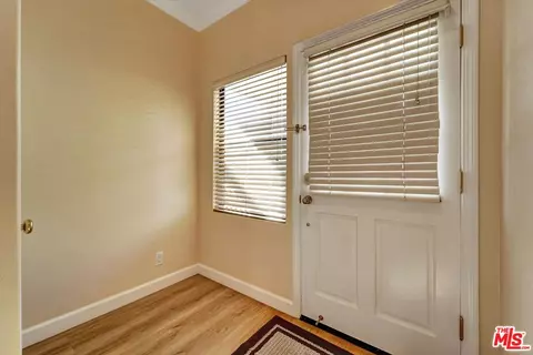 Entry Way - 4501 Carpinteria Ave #C, Carpinteria, CA 93013 photo 2 of 6