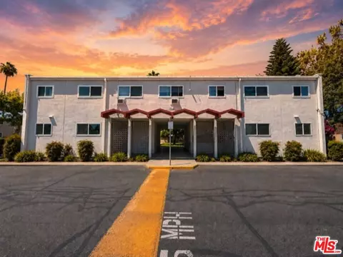 7141 Coldwater Canyon Ave #5, North Hollywood, CA 91605