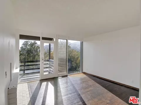 3557 Serra Rd, Malibu, CA 90265 photo 16