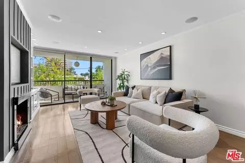 906 N Doheny Dr #311, West Hollywood, CA 90069