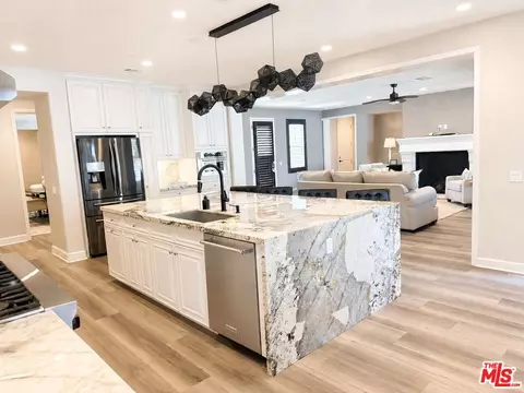 Kitchen - 248 Snapdragon Ln, Glendora, CA 91741 photo 1 of 2