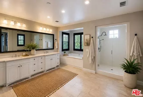 Bath - 248 Snapdragon Ln, Glendora, CA 91741 photo 1 of 2