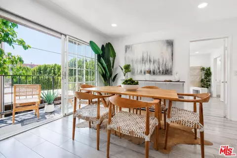 4249 Longridge Ave #209, Studio City, CA 91604