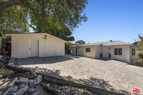 Exterior - 10214 Marcus Ave, Tujunga, CA 91042 photo 2 of 5