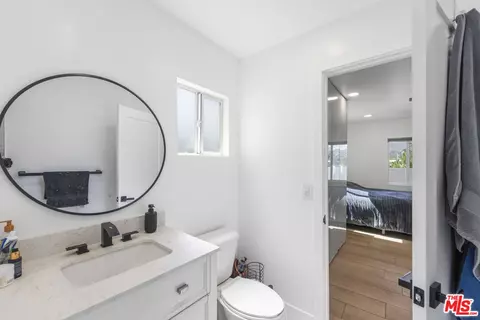 Bath - 10214 Marcus Ave, Tujunga, CA 91042 photo 2 of 3