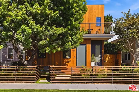 738 Superba Ave, Venice, CA 90291