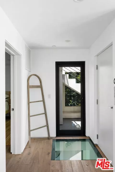 647 Mildred Ave, Venice, CA 90291 photo 25