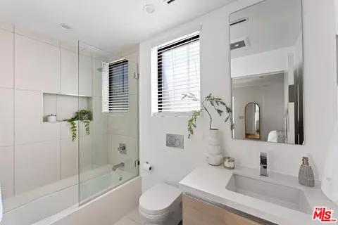 647 Mildred Ave, Venice, CA 90291 photo 20
