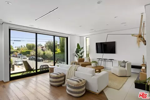 647 Mildred Ave, Venice, CA 90291 photo 5