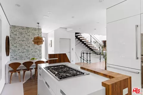 647 Mildred Ave, Venice, CA 90291 photo 11