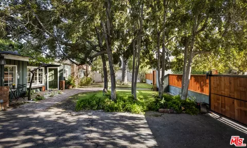 5108 Strohm Ave, North Hollywood, CA 91601