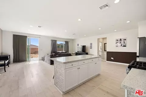 12645 Dion Pl, Victorville, CA 92395