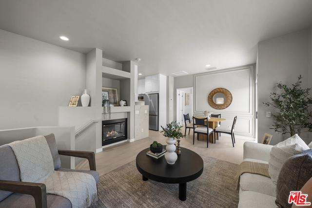 26971 Hillsborough Pkwy #79, Valencia, CA 91354