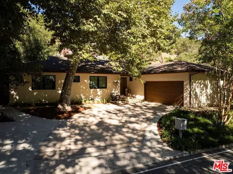 3546 Mandeville Canyon Rd, Los Angeles, CA 90049