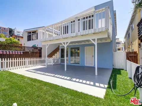 104 Sunridge St, Playa Del Rey, CA 90293