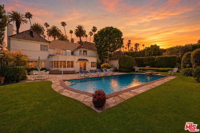 904 N Beverly Dr, Beverly Hills, CA 90210