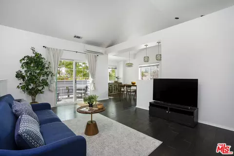2003 Artesia Blvd #105, Torrance, CA 90504
