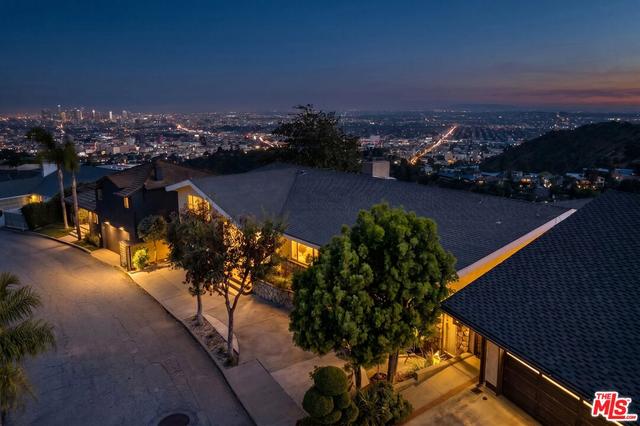 7132 Macapa Dr, Los Angeles, CA 90068