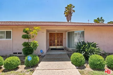5452 W 57th St, Los Angeles, CA 90056