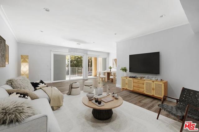 423 S Rexford Dr #106, Beverly Hills, CA 90212