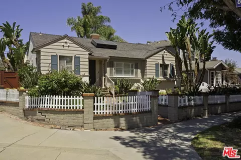 8137 Regis Way, Los Angeles, CA 90045