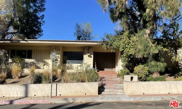 16643 Nanberry Rd, Encino, CA 91436