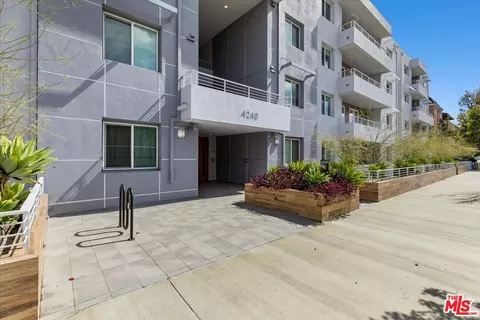 4240 Laurel Canyon Blvd #107, Studio City, CA 91604