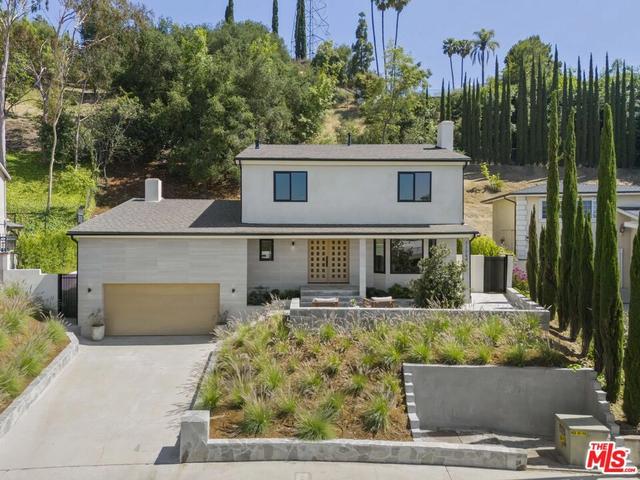 11268 Dona Lola Dr, Studio City, CA 91604