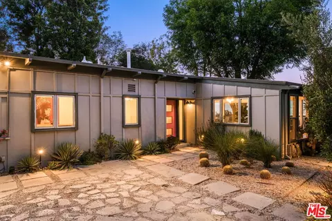 7523 Mulholland Dr, Los Angeles, CA 90046