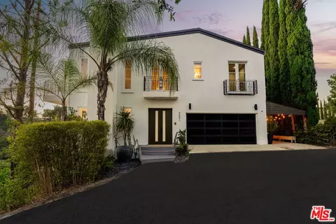 2591 Leicester Dr, Los Angeles, CA 90046