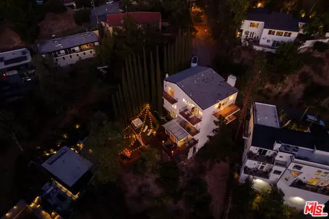 2591 Leicester Dr, Los Angeles, CA 90046