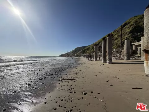19216 Pacific Coast Hwy, Malibu, CA 90265